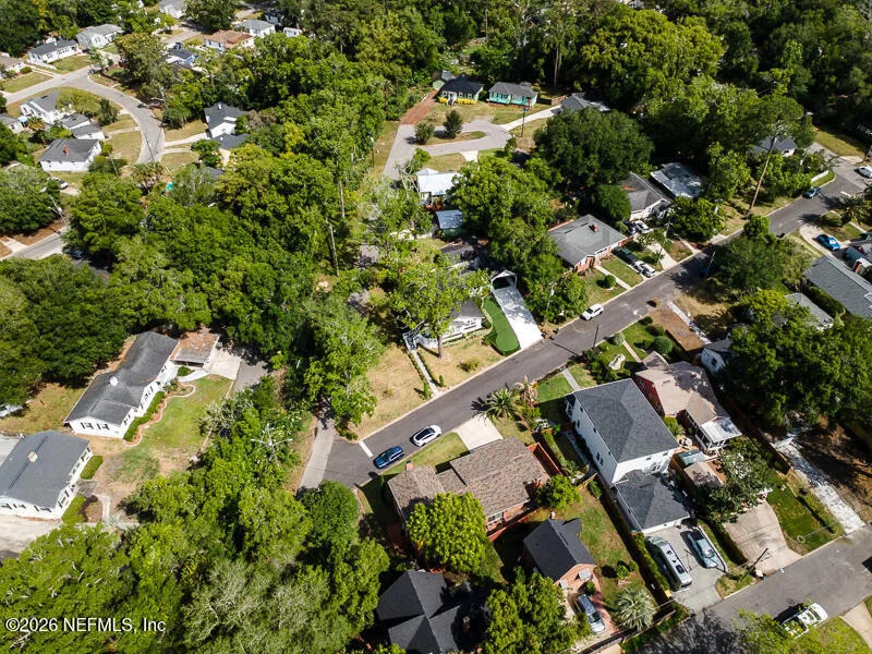 Photo of 1335 AZALEA Drive