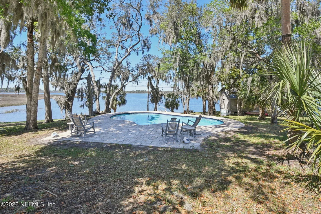 Photo of Unit 17 at 5577 HECKSCHER Drive