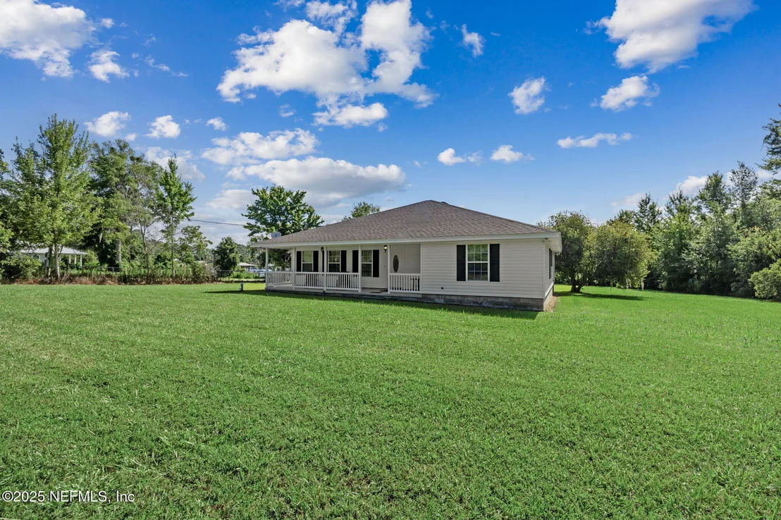 Photo of 212 LAKE Drive