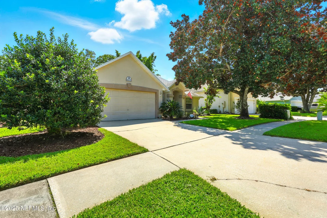 Photo of 8613 CROOKED TREE Drive