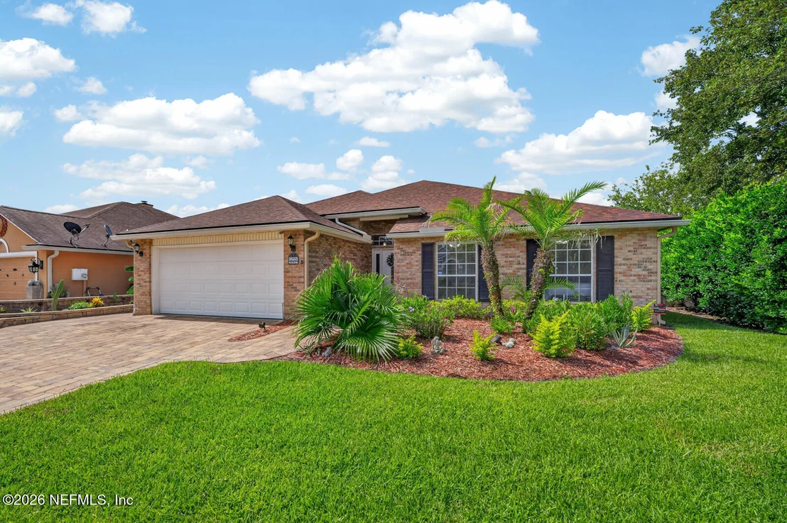 Photo of 12156 CEDAR TRACE Drive N