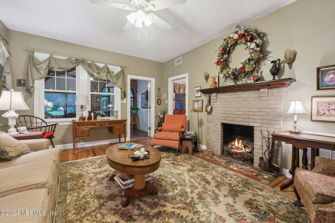 Photo of 3237 RANDALL Street