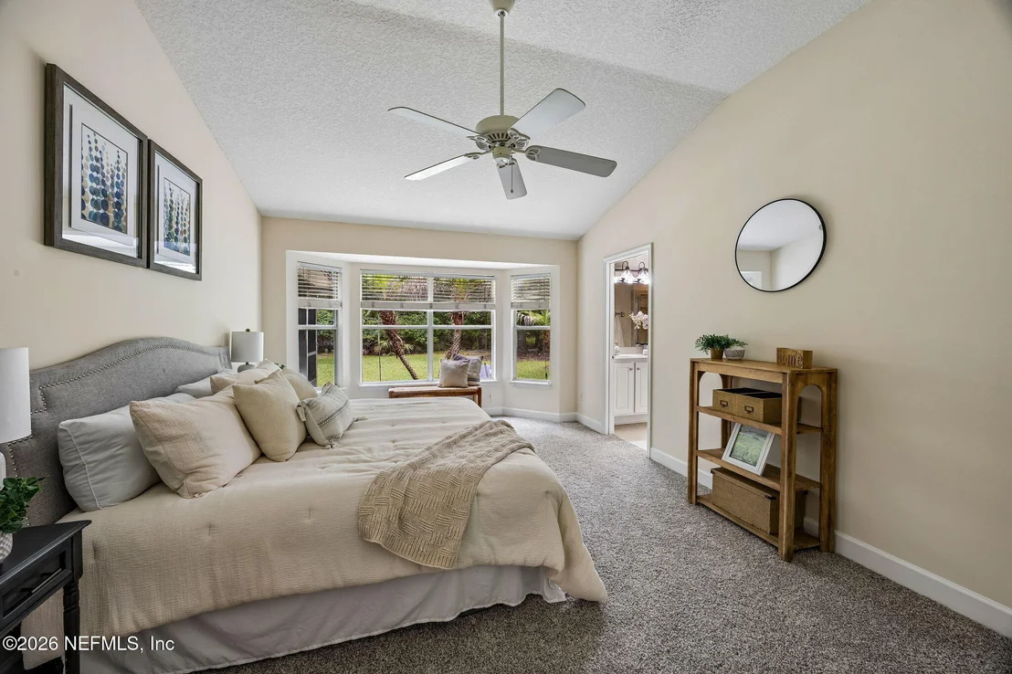 Photo of 556 REDBERRY Lane