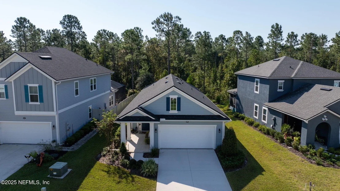 Photo of 623 WINDERMERE Way