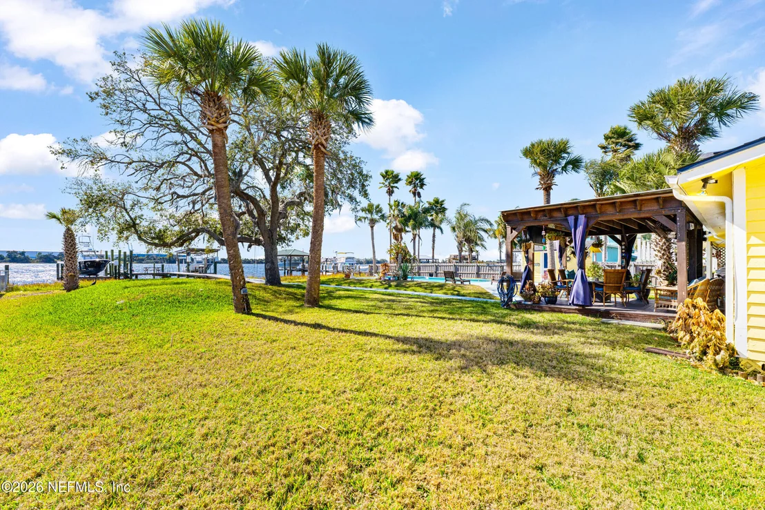 Photo of 5992 HECKSCHER Drive
