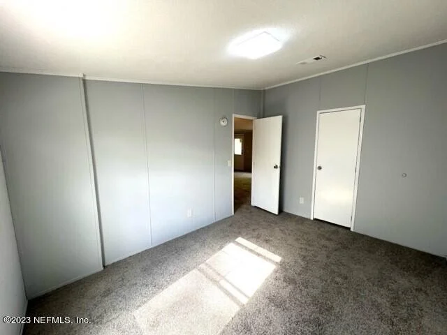 Photo of 105 KELVIN Avenue