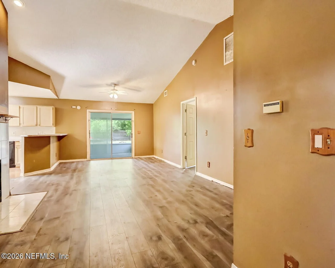 Photo of 8479 THREE CREEKS Boulevard