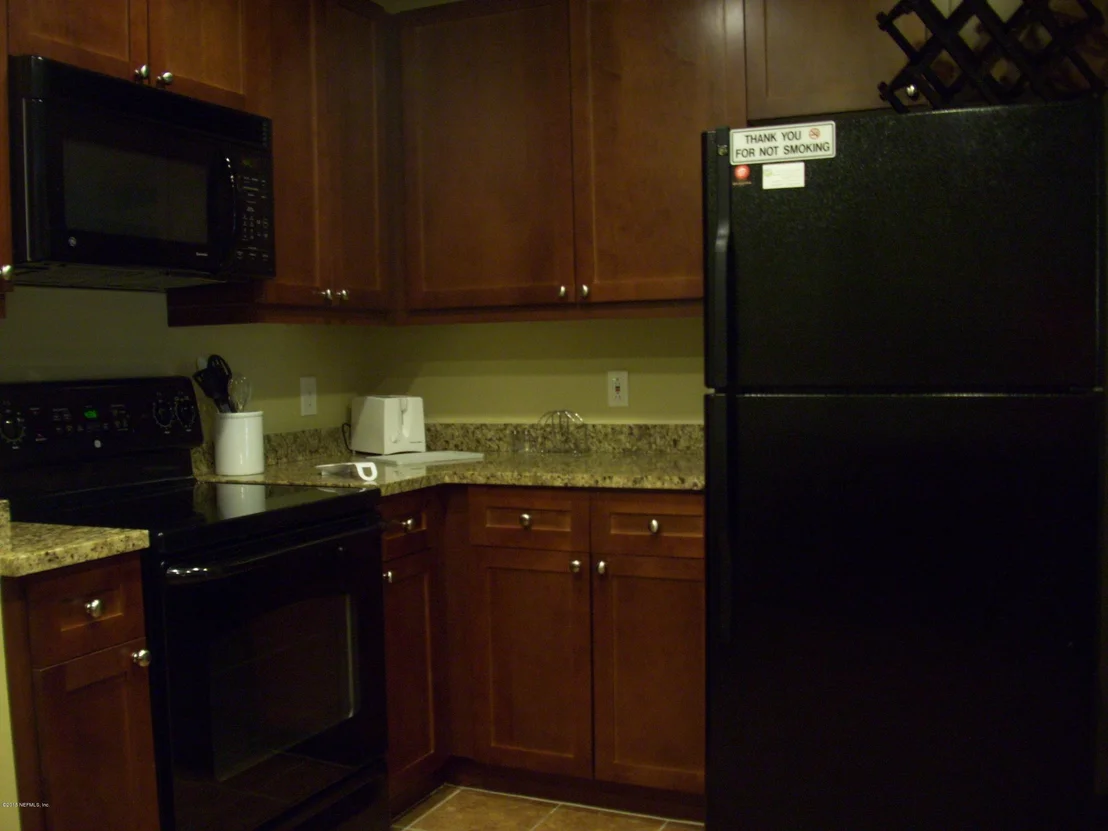 Photo of Unit 111 at 965 REGISTRY Boulevard
