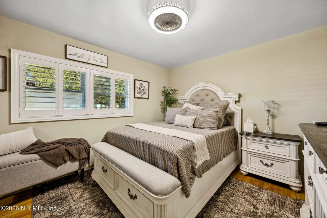 Photo of 3330 LANSDELL Drive