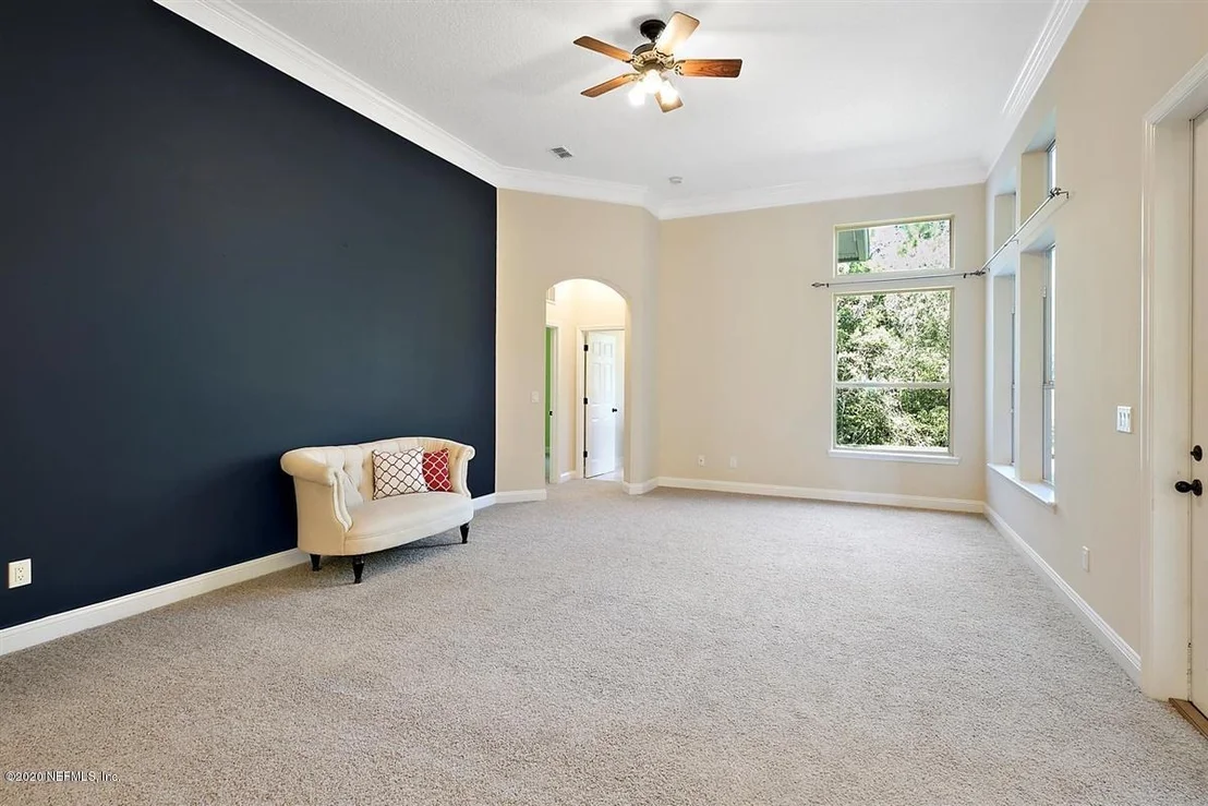 Photo of 305 TAVISTOCK Drive