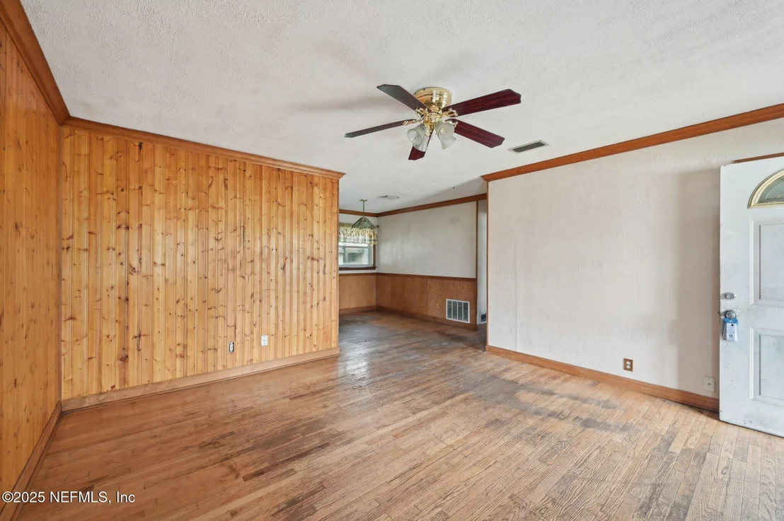 Photo of 4429 VANCOUVER Drive