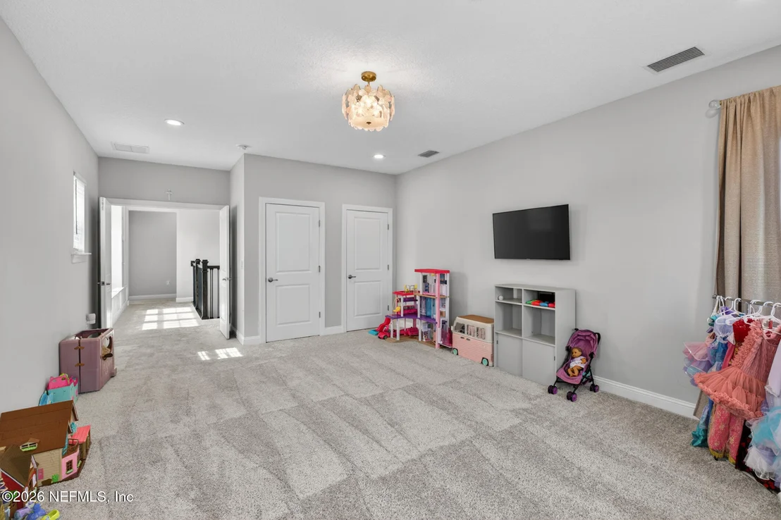 Photo of 137 TRADESMAN Lane
