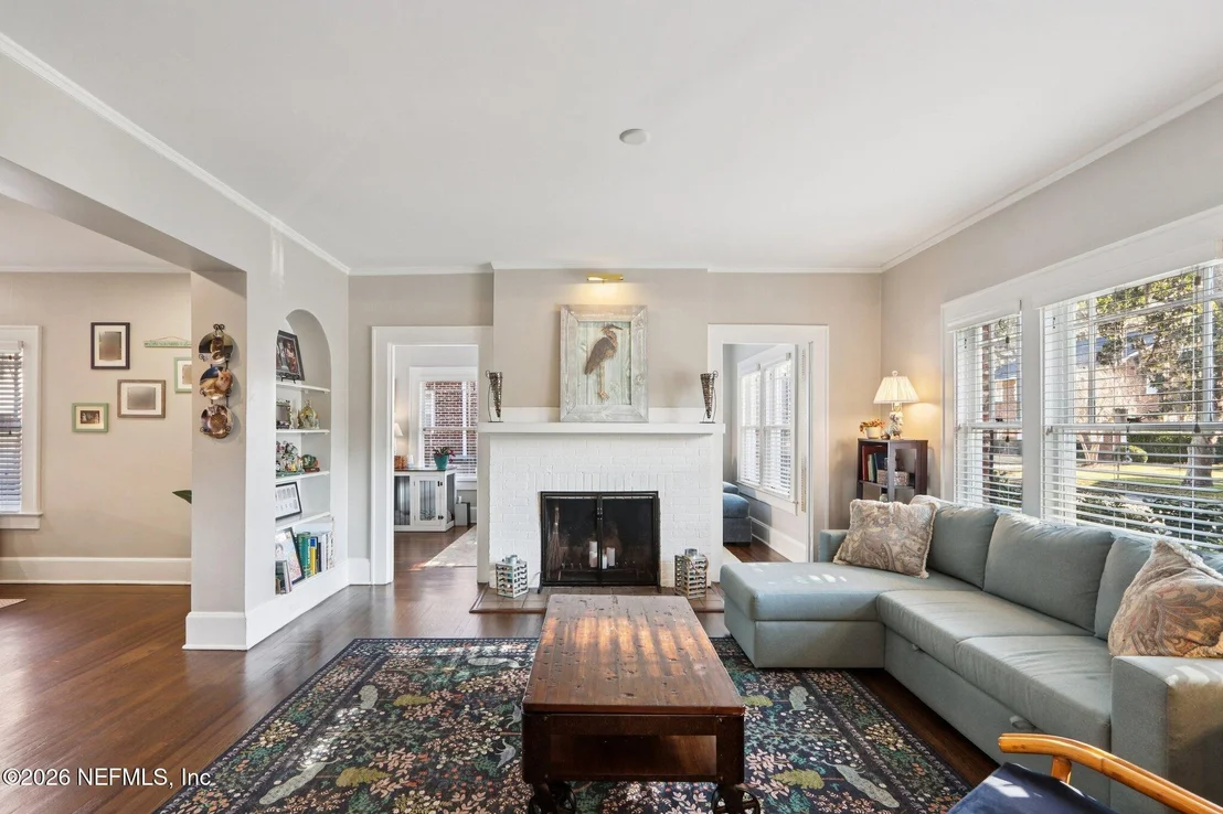 Photo of 3527 RIVERSIDE Avenue