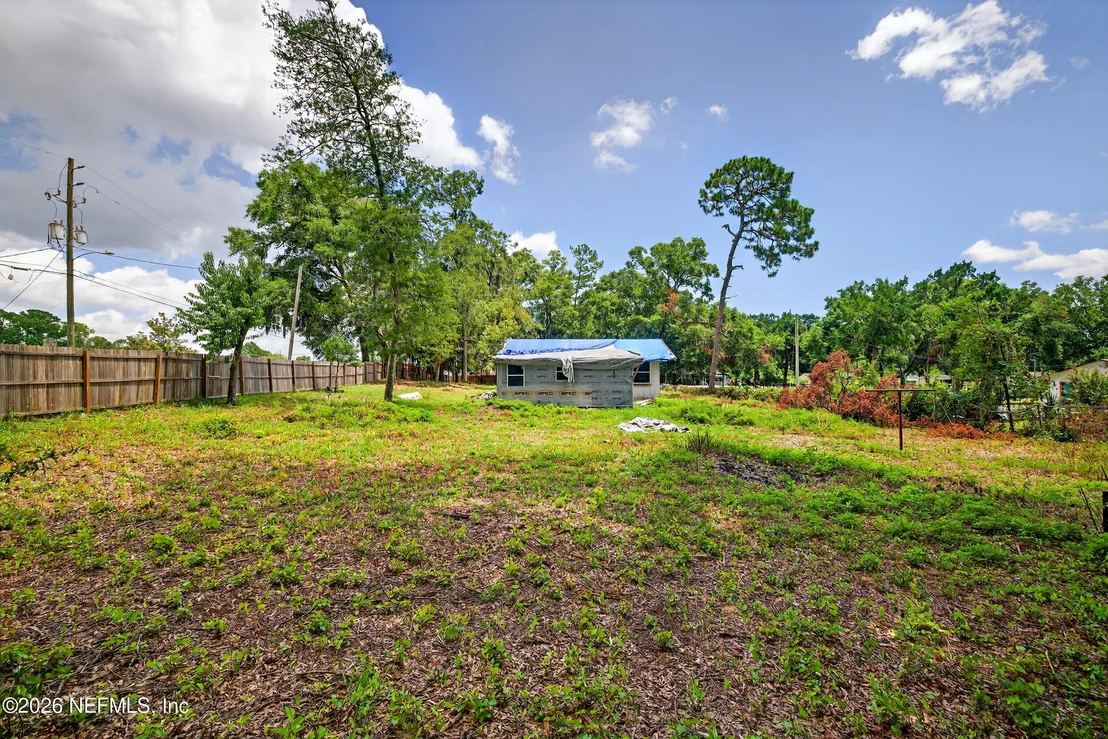 Photo of 9248 RIDGE Boulevard