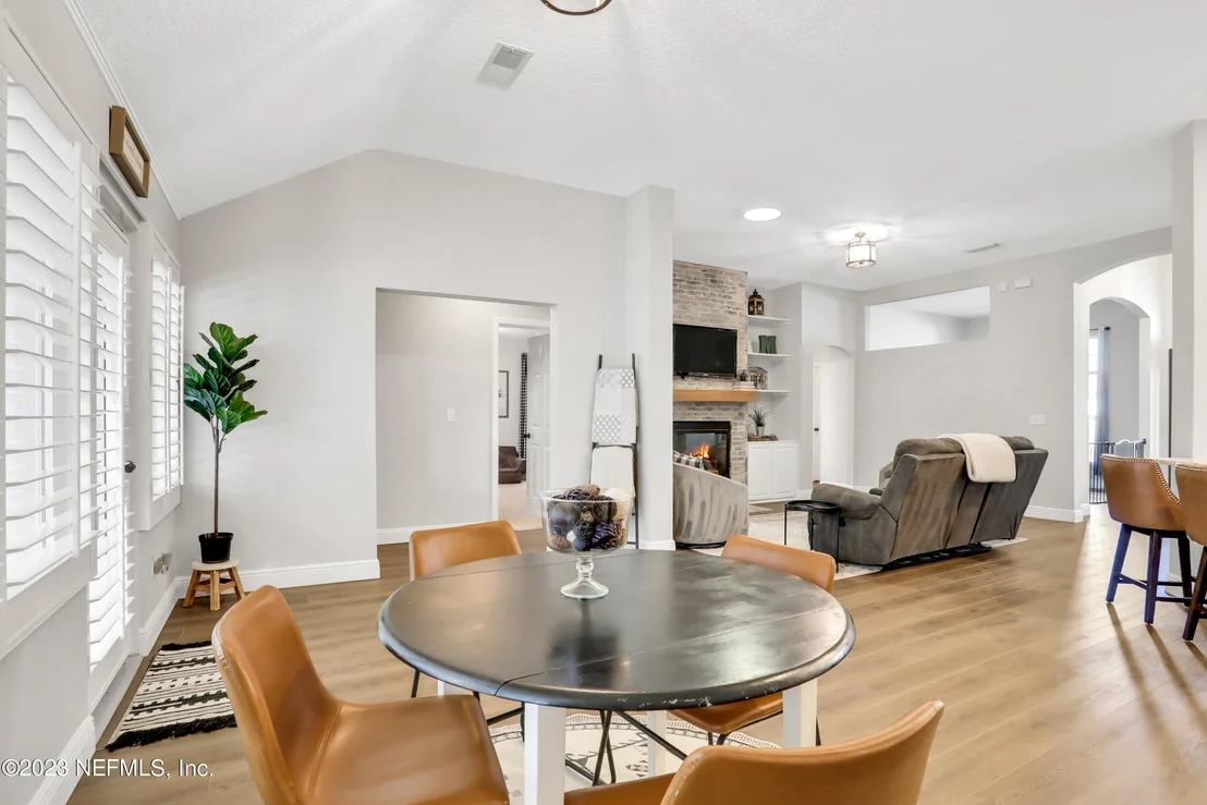 Photo of 1809 LOCHAMY Lane