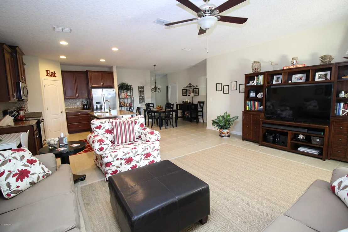 Photo of 117 KINGS TRACE Drive