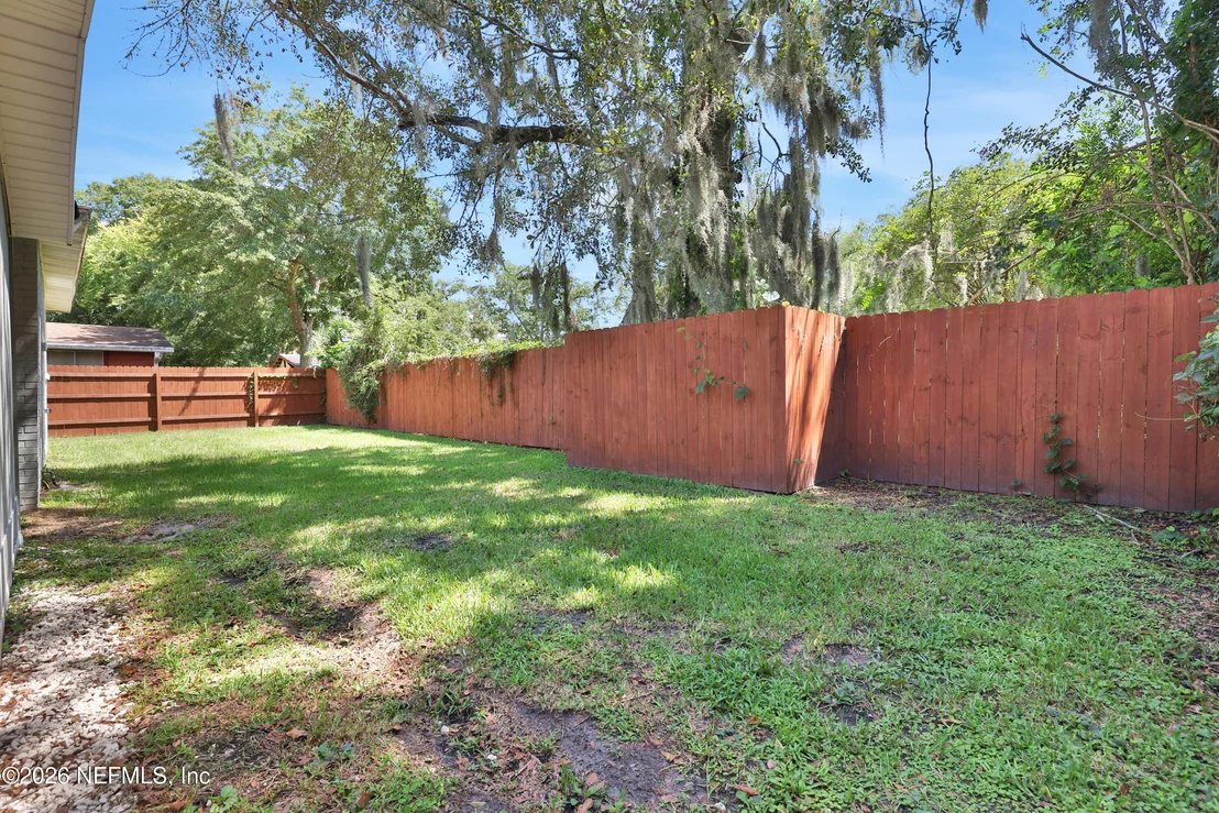 Photo of 5368 ROYCE Avenue