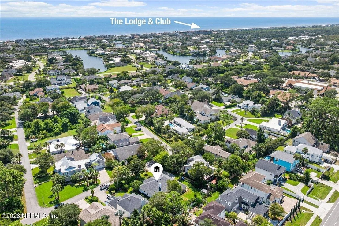 Photo of 525 SUNSET Drive