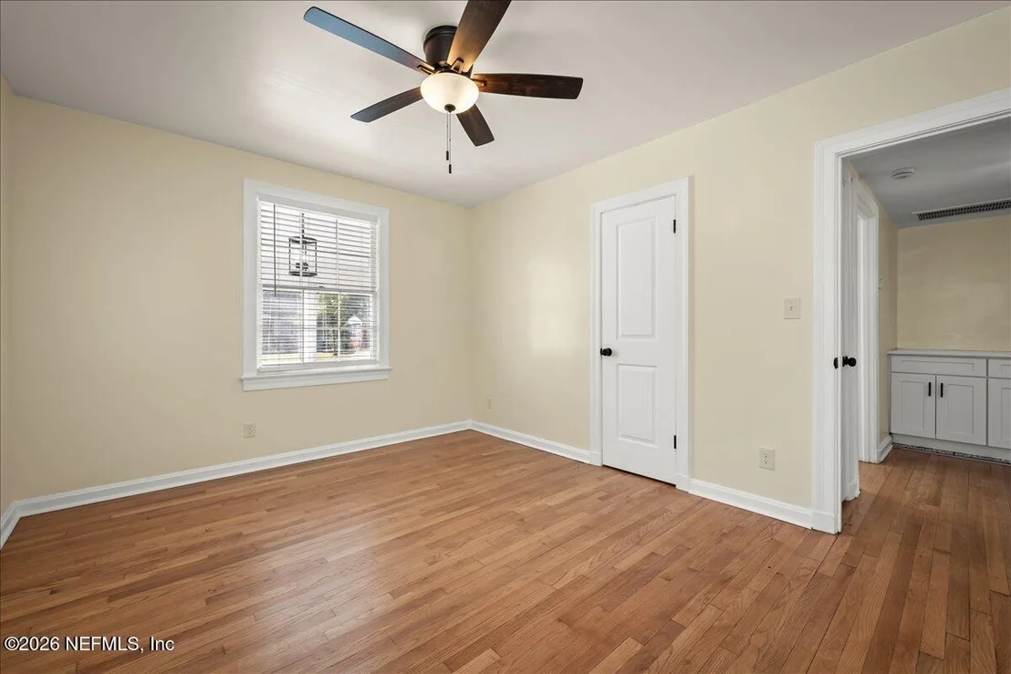 Photo of 1639 PARRISH Place