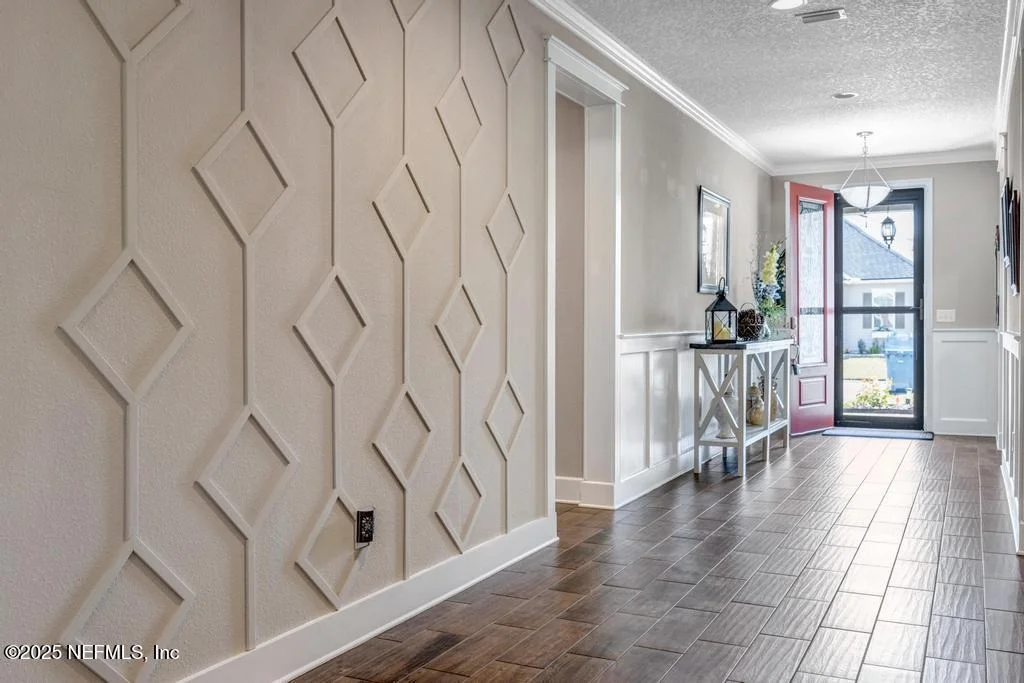 Photo of 139 EVENSHADE Way