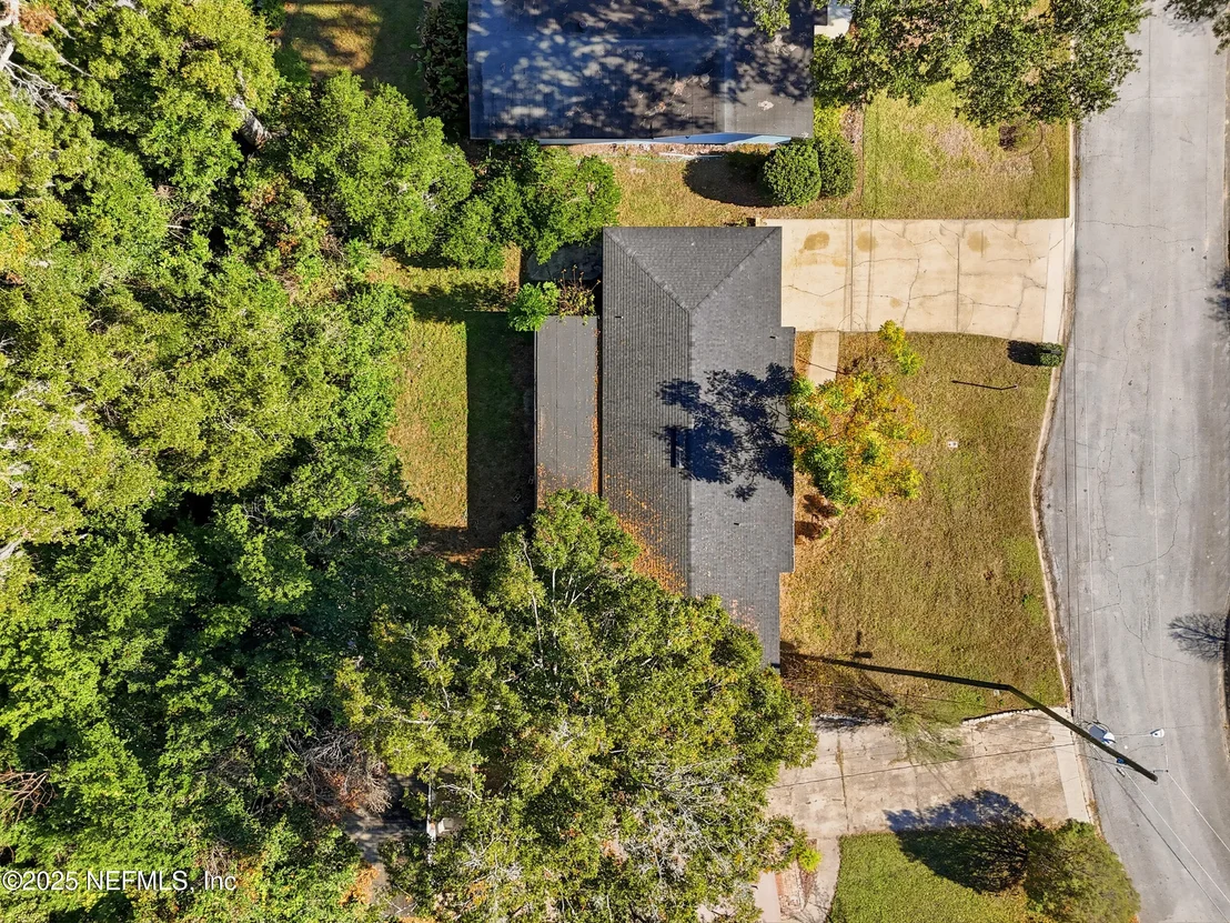 Photo of 2324 BUTTONWOOD Drive