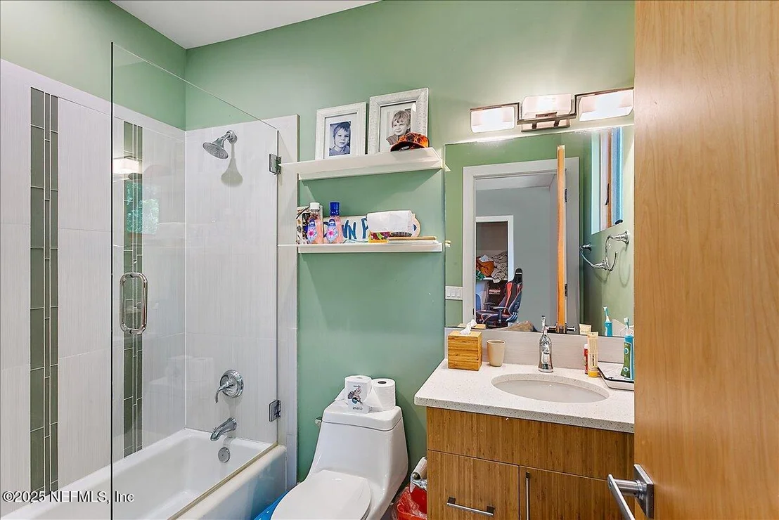 Photo of 2446 SEMINOLE Road