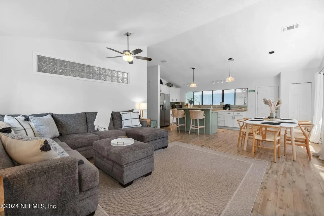 Photo of 152 MANRESA Road