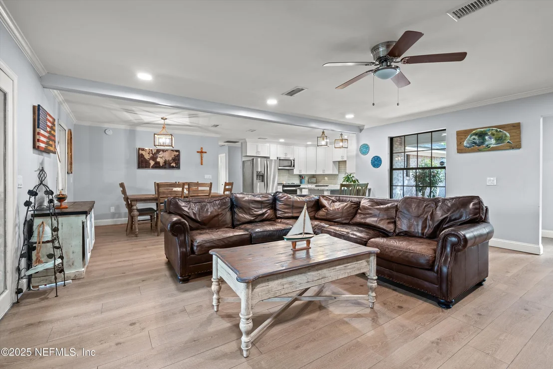 Photo of 86183 MEADOWFIELD BLUFFS Road