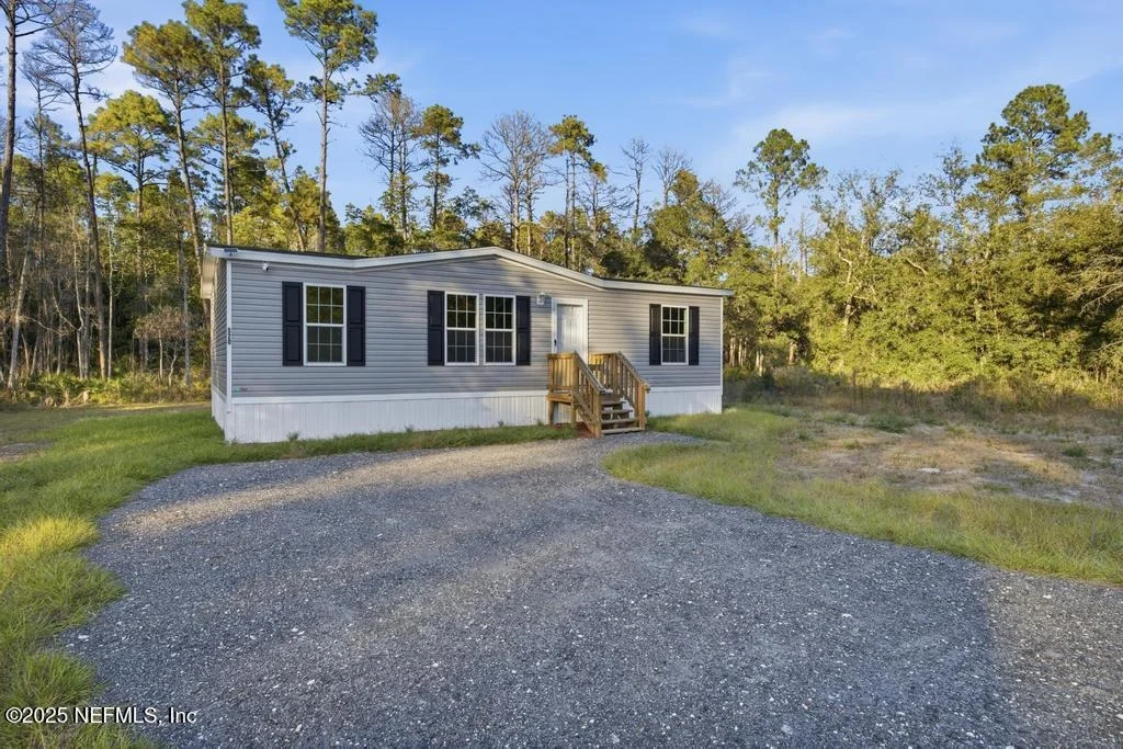 Photo of 520 HICKORY NUT Trail