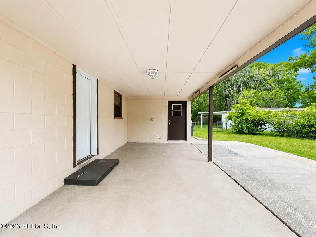 Photo of 6009 VERDES Road