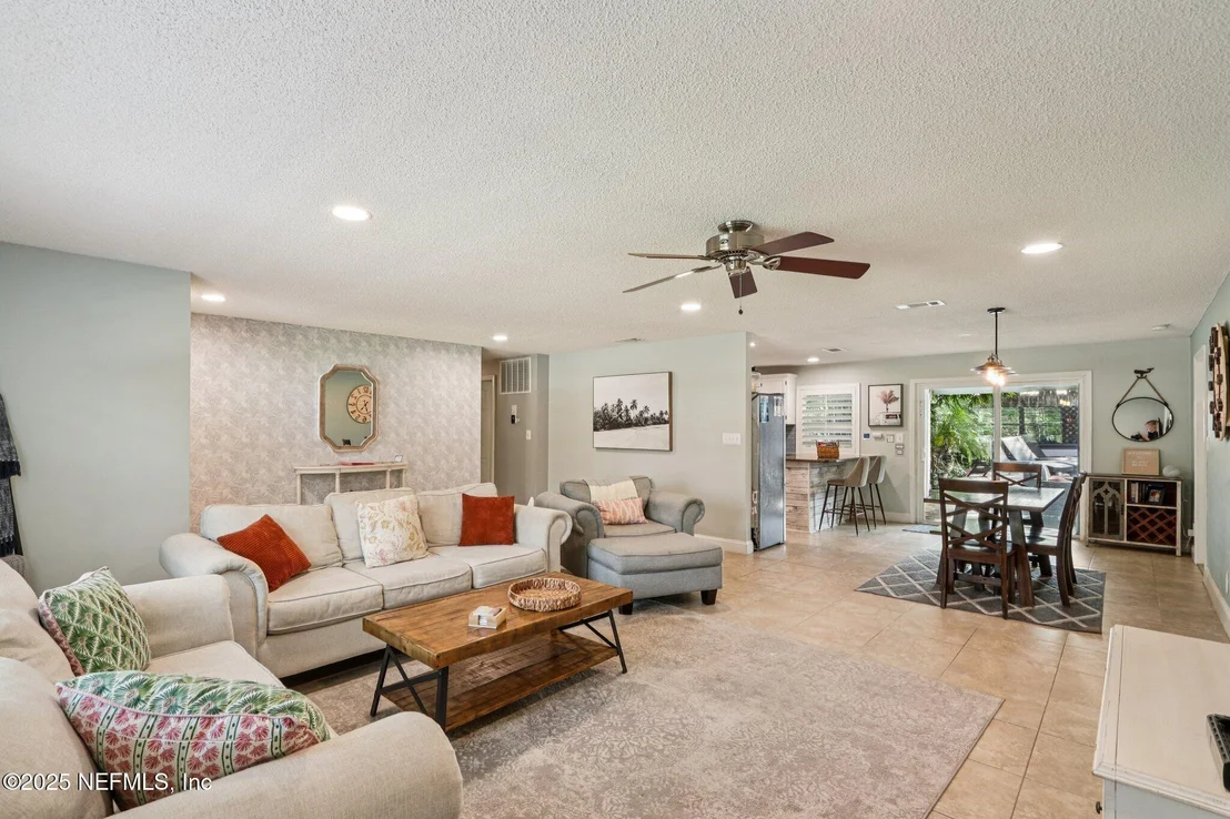Photo of 409 SEVENTEENTH Street