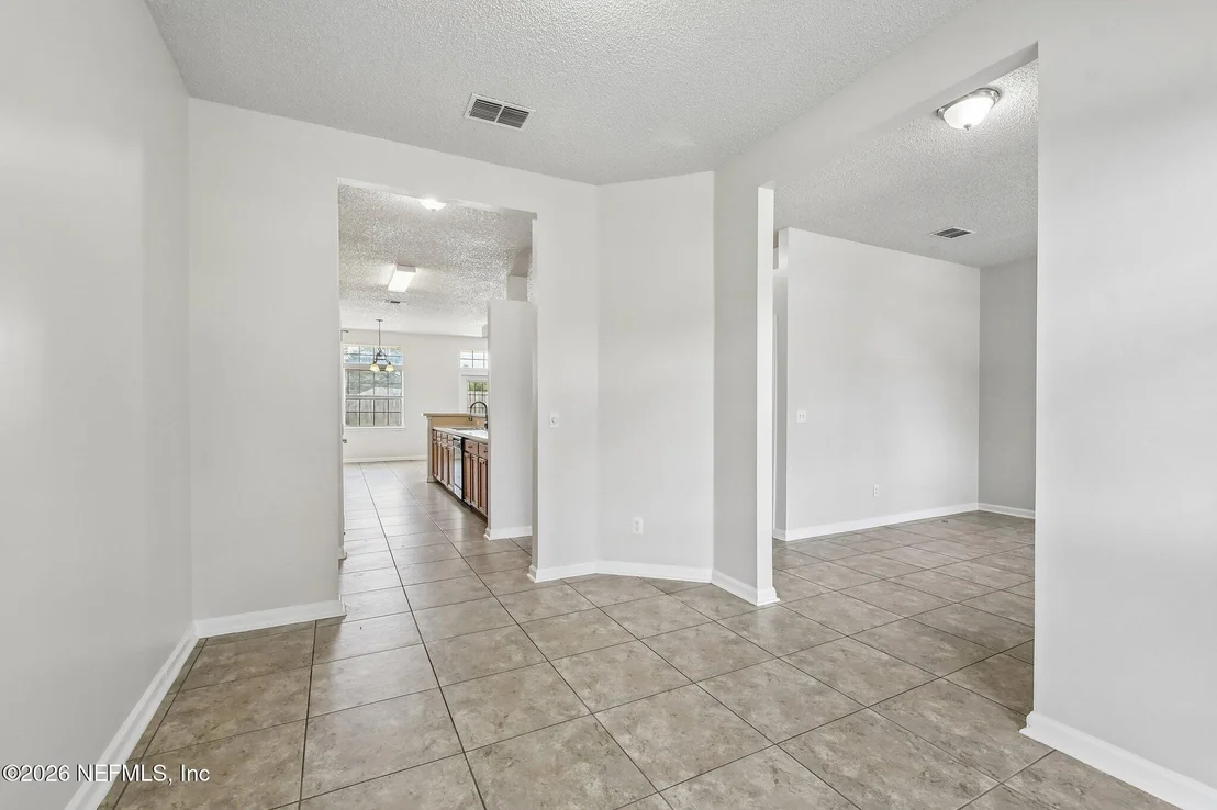 Photo of 476 HILLSIDE Drive