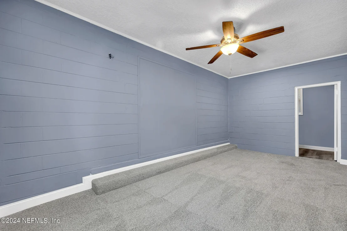Photo of 2916 LIPPIA Road