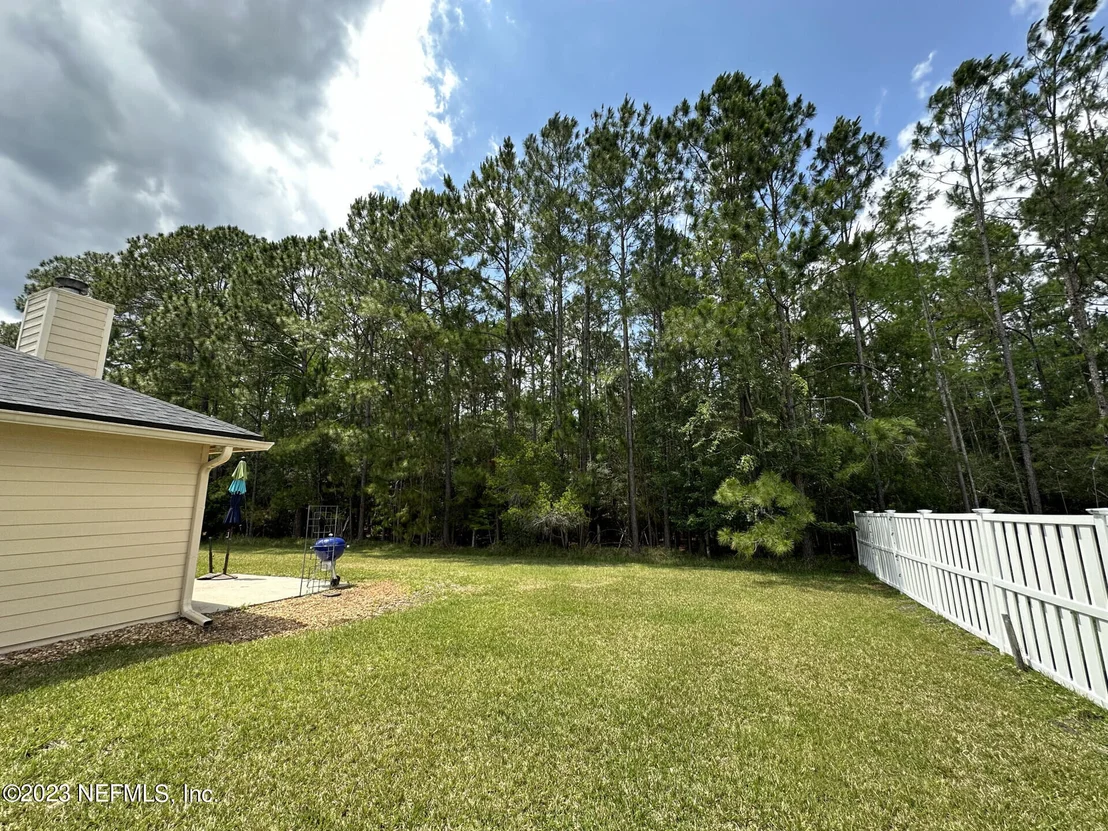 Photo of 209 IVY LAKES Drive