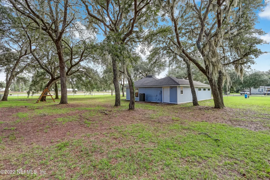 Photo of 610 STATE ROAD 20