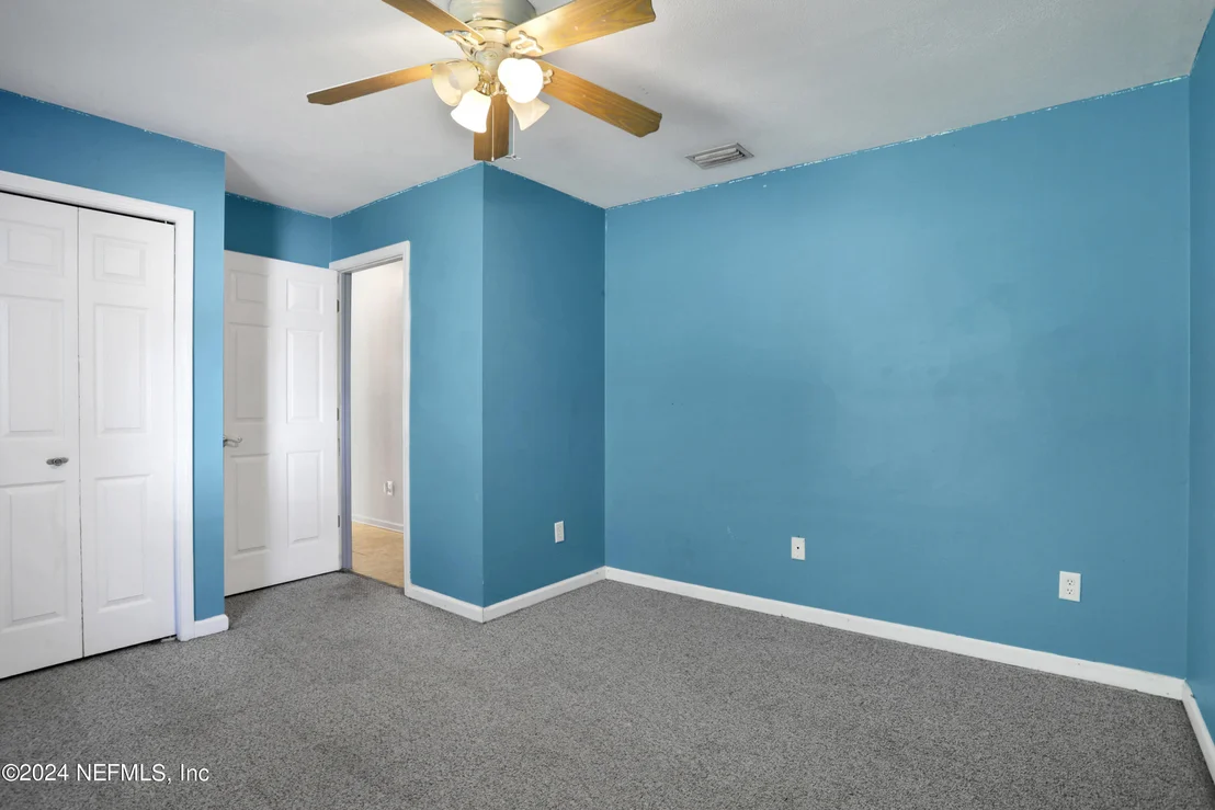 Photo of 2827 EAGLE POINT Road