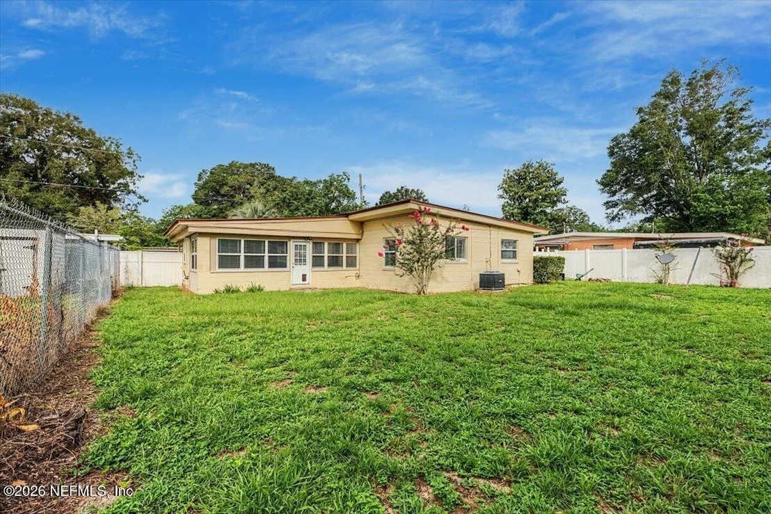 Photo of 1413 GRIFLET Road