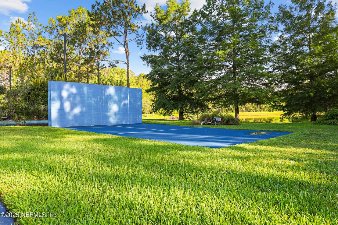 Photo of 372 JOHNS CREEK Parkway