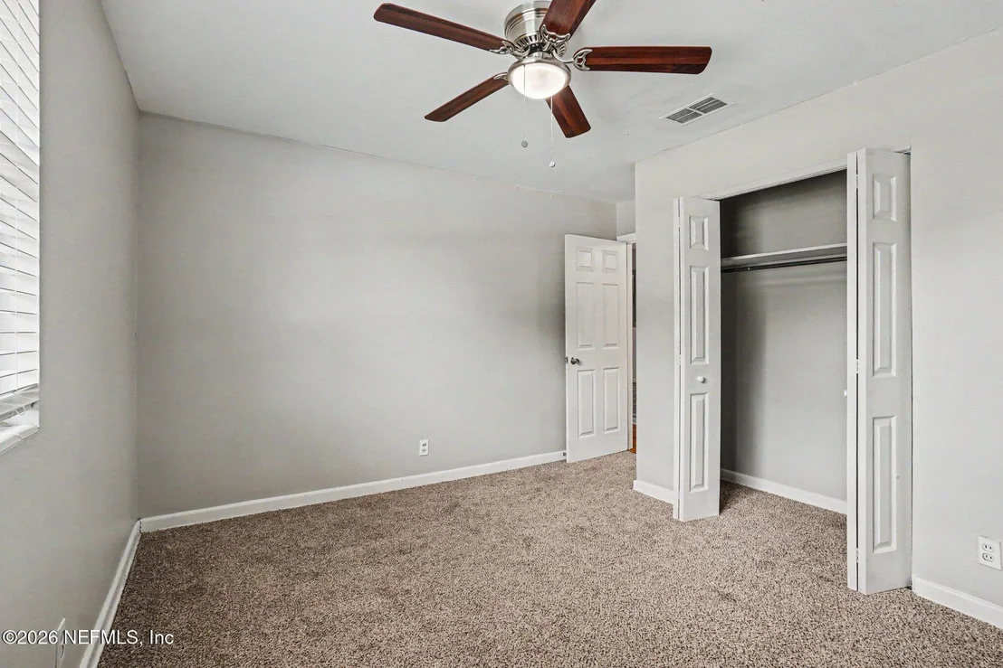 Photo of 7417 MAYAPPLE Road
