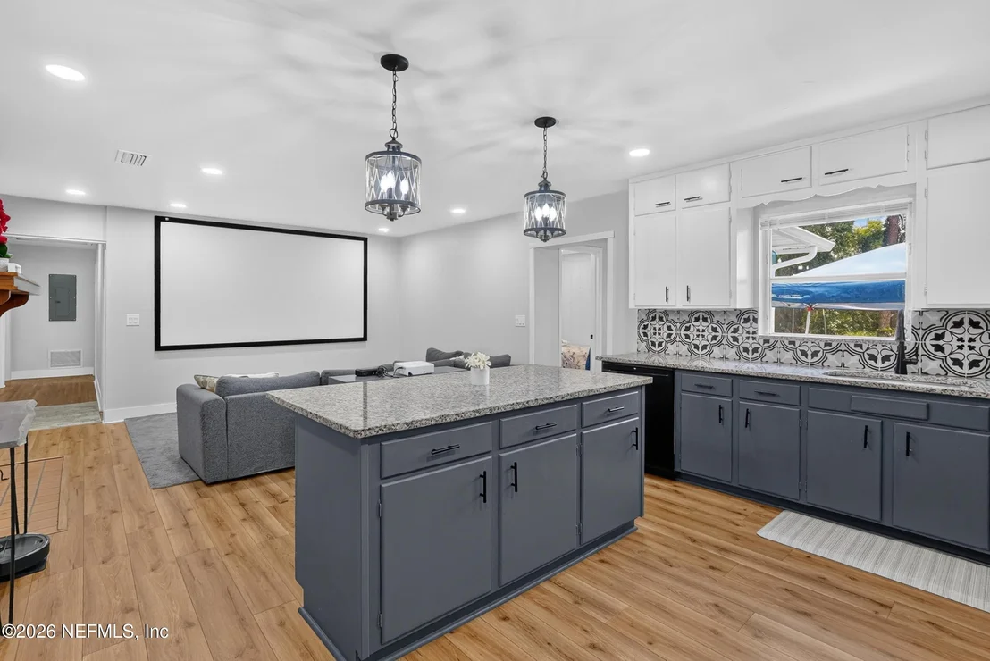 Photo of 2864 SCOTT Circle