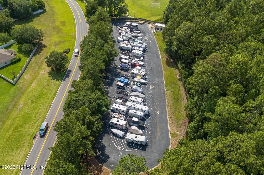 Photo of 812 WARDS CREEK Lane