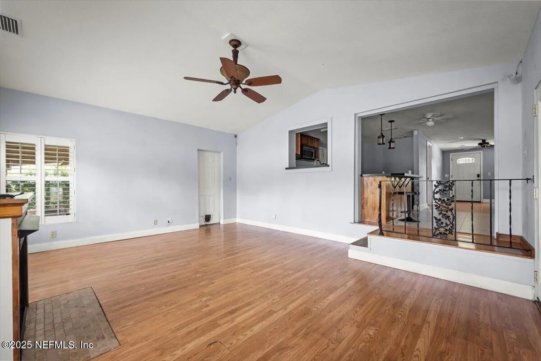 Photo of 360 CANIS Drive W