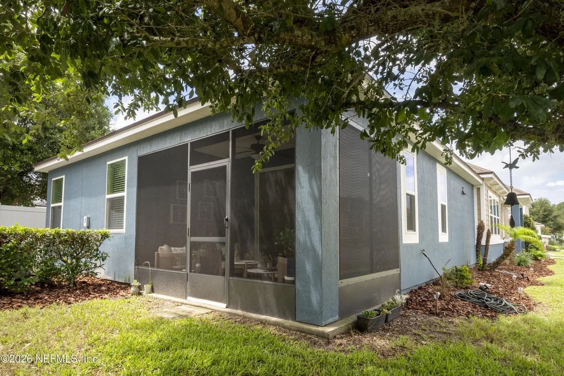 Photo of 7002 AZALEA GROVE Drive