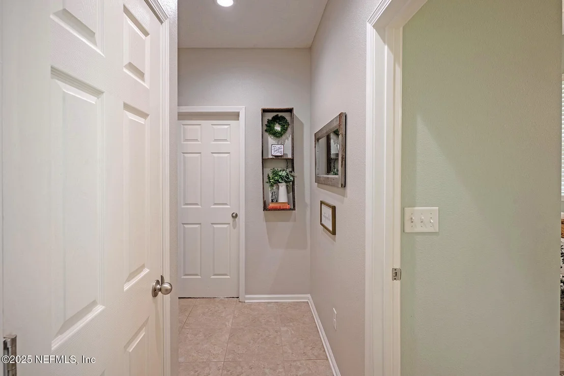 Photo of 112 PLAZA DEL RIO Drive