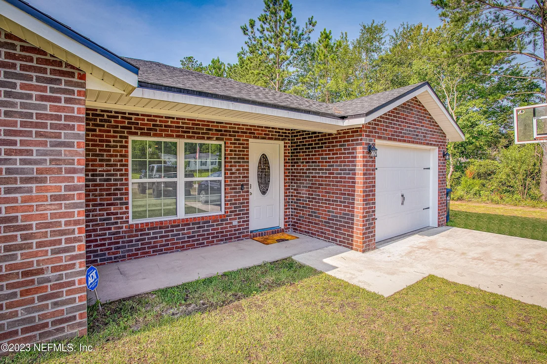 Photo of 44160 WILLOW Lane