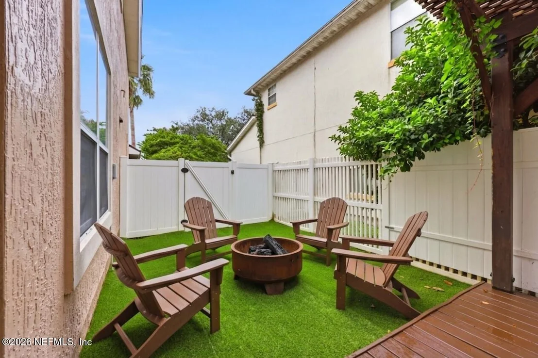 Photo of 10125 DELPOINT Lane