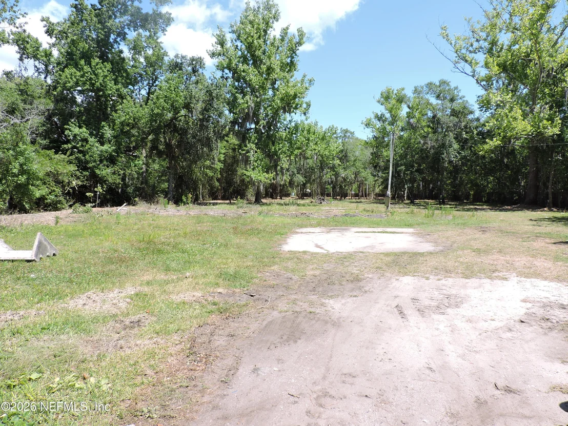 Photo of 3713 CEDAR POINT Road