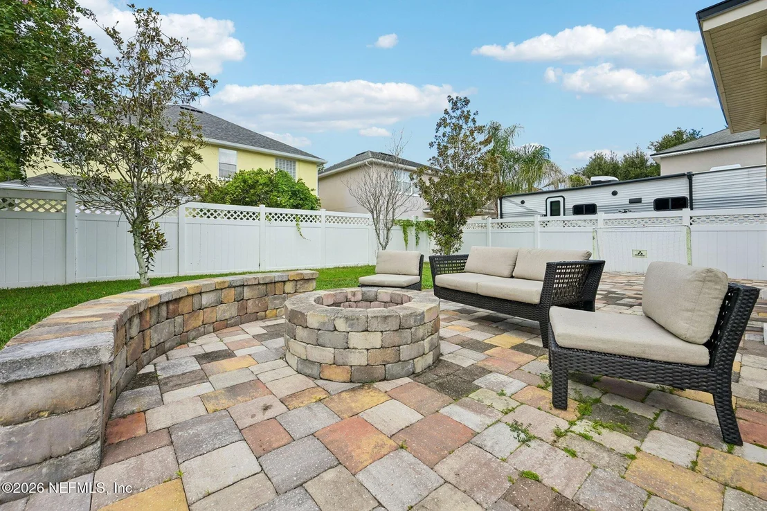 Photo of 558 ROSERUSH Lane