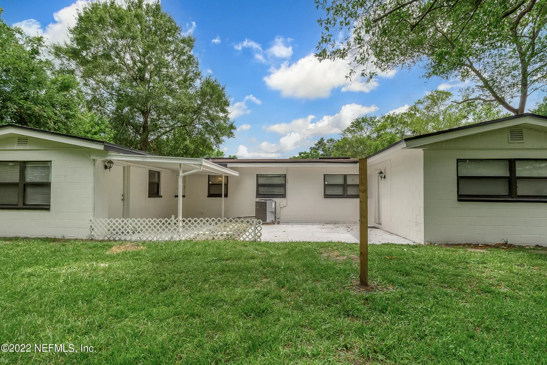 Photo of 7961 AUSTIN Road