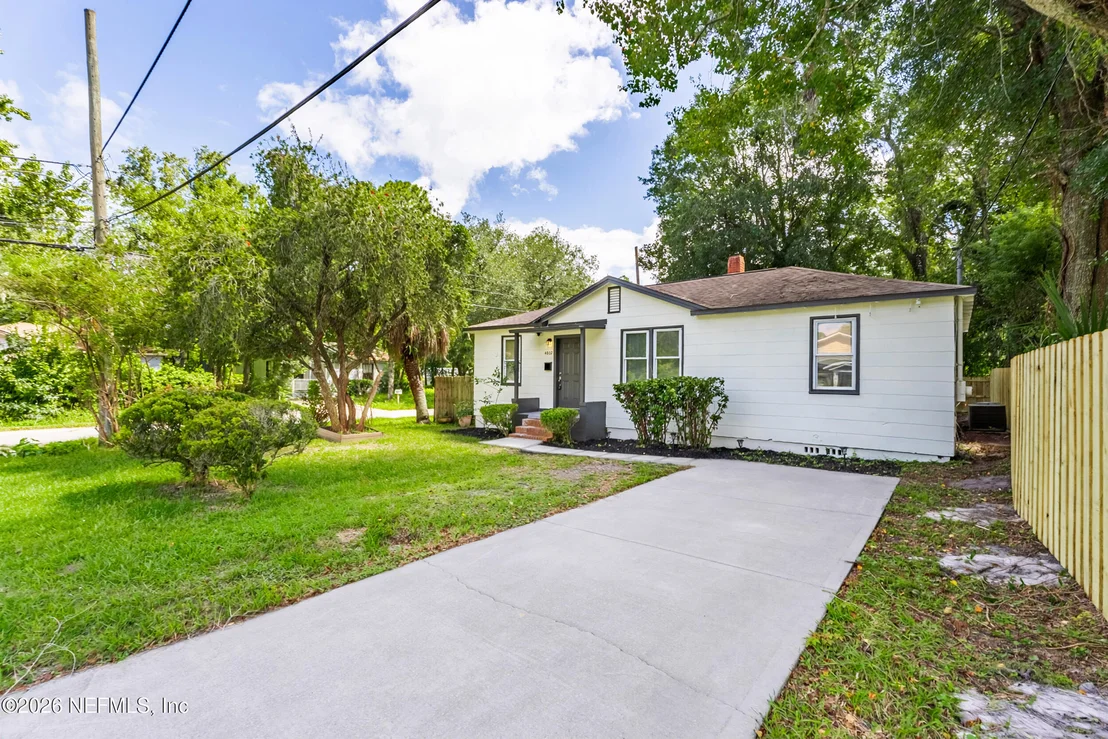 Photo of 4802 LOUISA Terrace